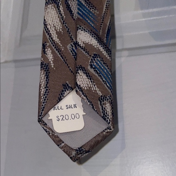 Hardy Amies Taupe and Blue Silk Tie with Elegant Design - Picture 3 of 5